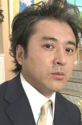 女子警察的逆袭室毅