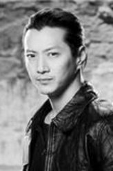 林中女孩李威尹