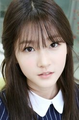 少女女巫斗心金赛纶