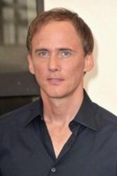 东城的梅尔FatherDanHastings