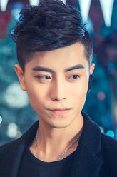 春来枕星河云嘉玉