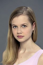 东城的梅尔SiobhanSheehan