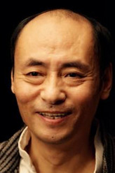 最美逆行者中年人