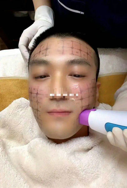 娶女明星有危机感?黄圣依老公杨子自曝做美容
